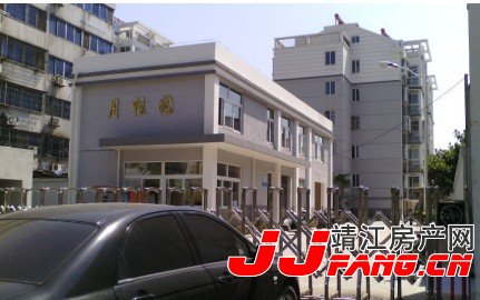 月桂园小区正门