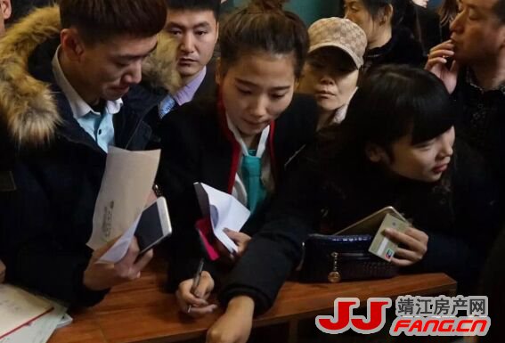 深圳楼市再现疯狂：戴口罩去抢2000万元起豪宅(图1)