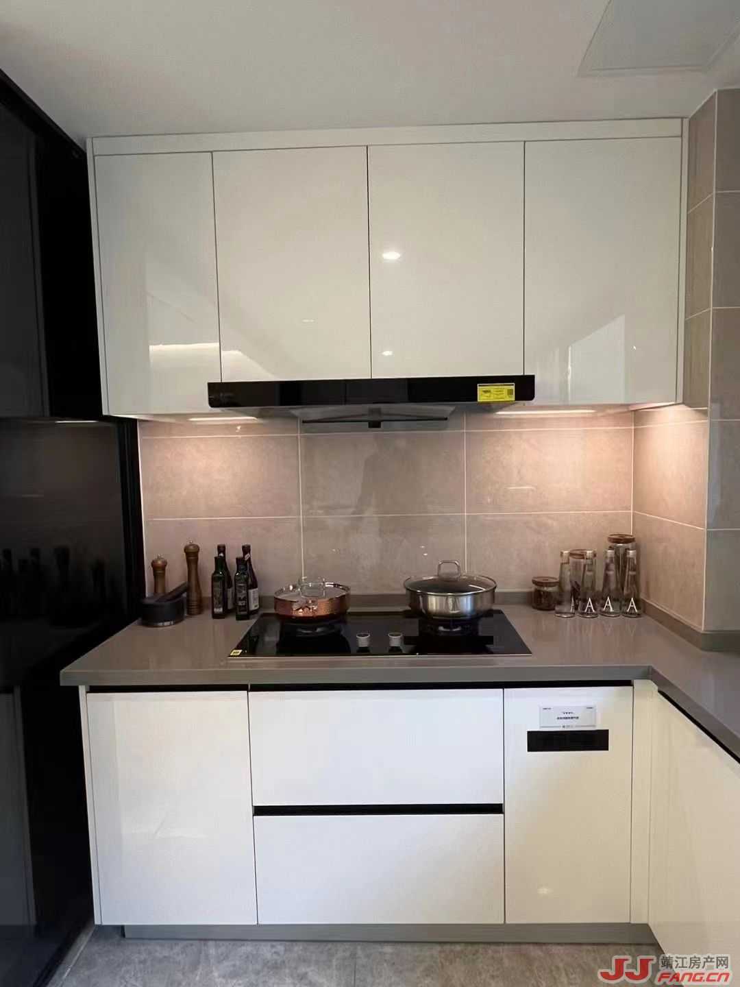 靖江万科靖樾东方185户型样板展示(图4)